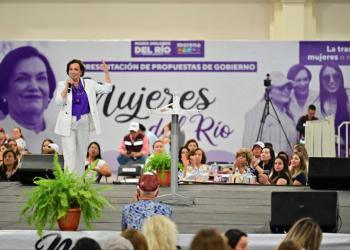 Pensión y tarifa social para jefas de familia, condonación de adeudos de agua y creación del Instituto de la Mujer Hermosillense: Compromisos de María Dolores del Río