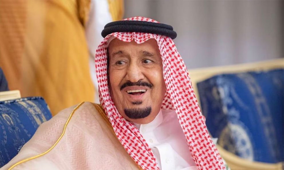 Arabia Saudí trabaja en desarrollo de nuevos oleoductos ante cierre de Ormuz y ataques hutíes
