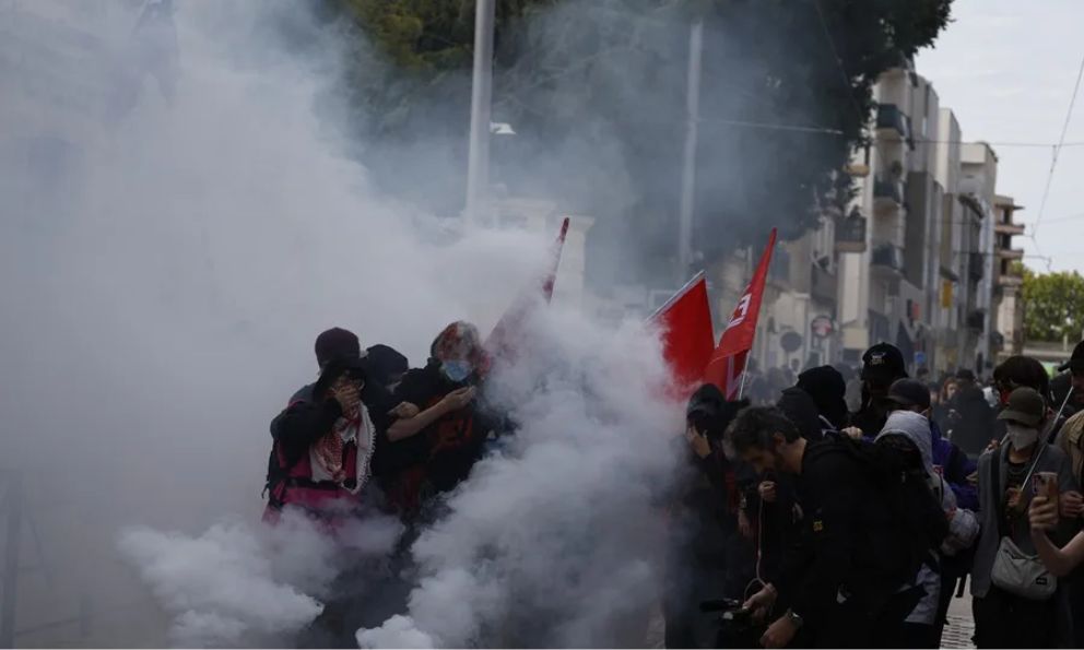 Miles de arrestos, violencia al alza y otras claves de la protesta estudiantil en Francia